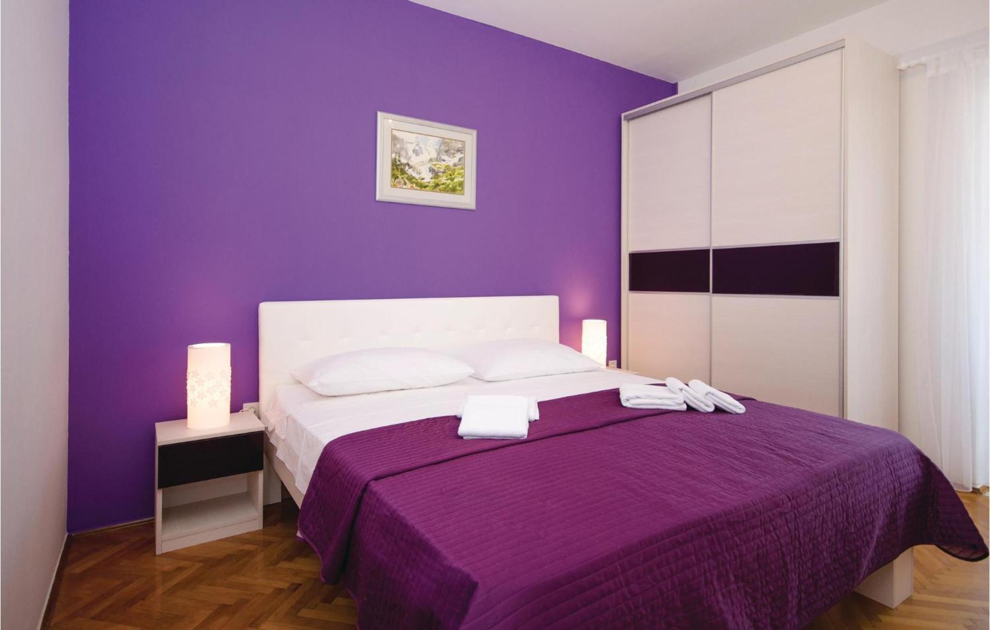 Amazing Apartment In Kastel Stafilic With Jacuzzi Kaštela Esterno foto